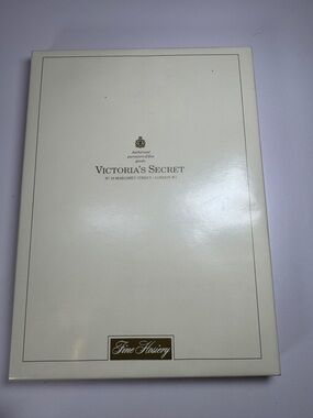 VTG 2 pair Victoria’s Secret Hosiery Stretch Cantrece Stockings Sandstone Long